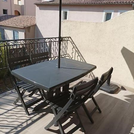 Studio Meuble Climatise Avec Terrasse ドラギニャン エクステリア 写真