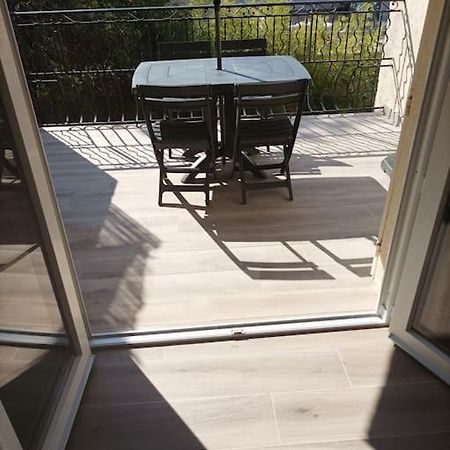 Studio Meuble Climatise Avec Terrasse ドラギニャン エクステリア 写真
