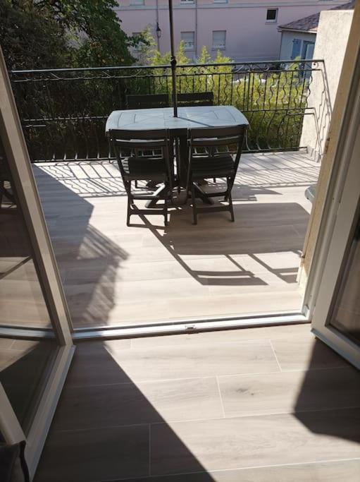 Studio Meuble Climatise Avec Terrasse ドラギニャン エクステリア 写真